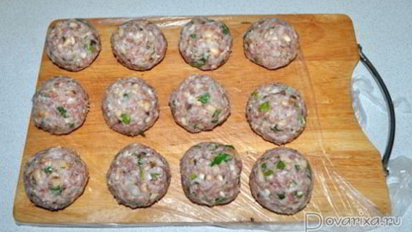 тефтели с грибами в томатном соусе