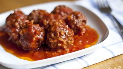 Тефтели с рисом в томатном соусе