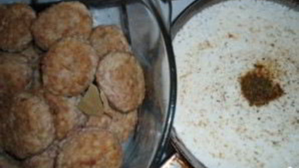 тефтели со сметанной подливкой