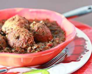 Тефтели в горшочках