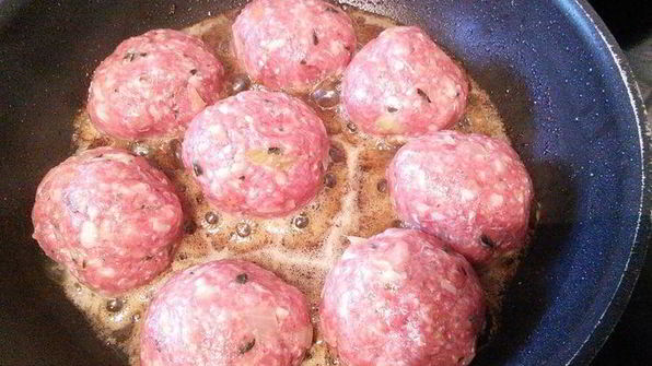 тефтели, запеченные с моцареллой