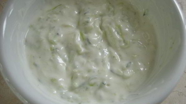 тефтельки по-гречески с дзадзыки