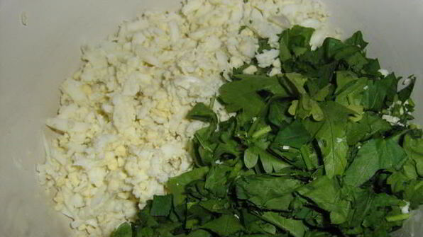 паровые вареники с зеленью и яйцом