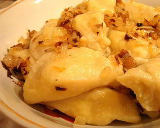 Вареники на заварном тесте с сюрпризами в двух начинках