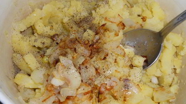 вареники с картофелем на сыворотке и кукурузной муке