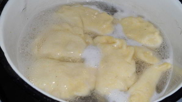 вареники с картофелем на сыворотке и кукурузной муке