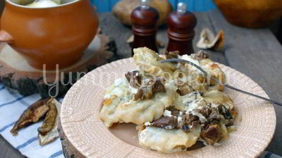 Вареники с картофелем в горшочках