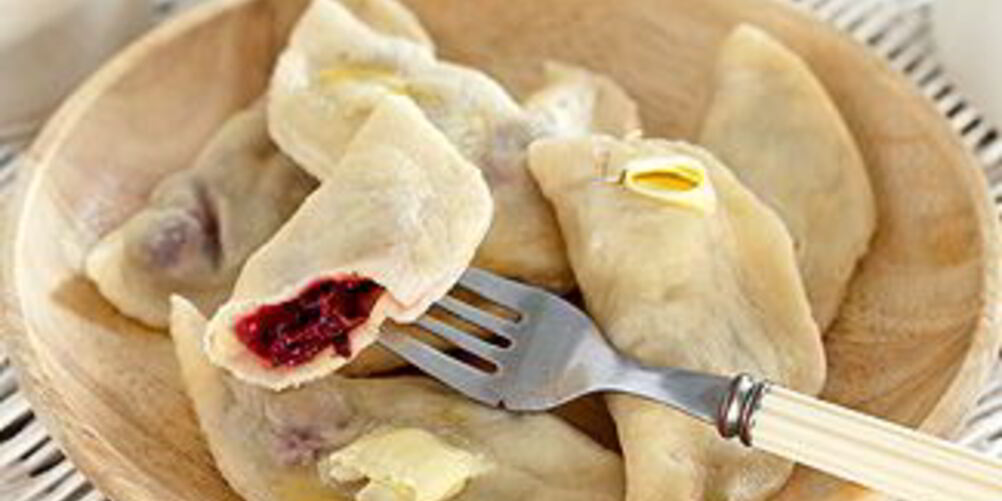 Рецепт вареники с вишней в мультиварке