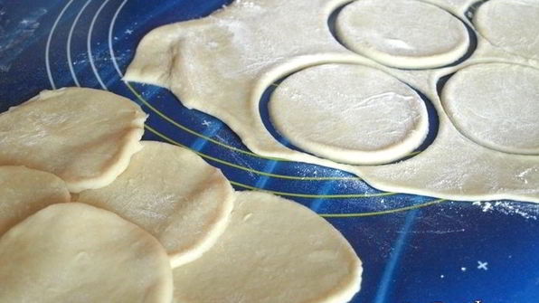 вареники с вишнями из постного заварного теста