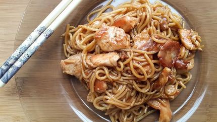 Яичная лапша терияки