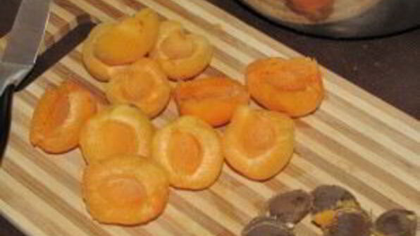 абрикос в сиропе на зиму