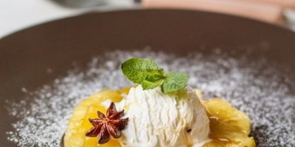 Рецепт ананас, жареный в пряном сиропе