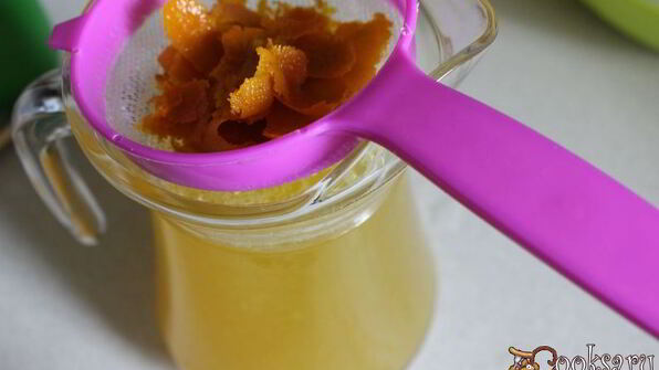 апельсиновый напиток с зеленым чаем