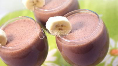 Бананово-шоколадный коктейль