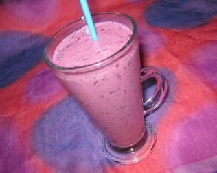 Черничный коктейль