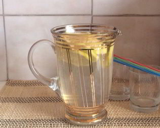 Холодный напиток с лимоном