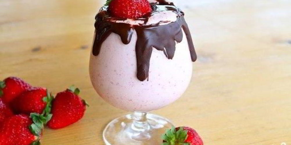 Рецепт клубничный коктейль в шоколаде