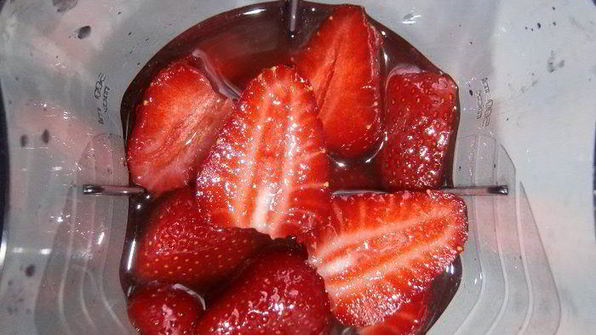 коктейль имбирная клубничка