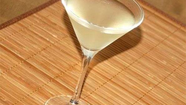 коктейль red apple