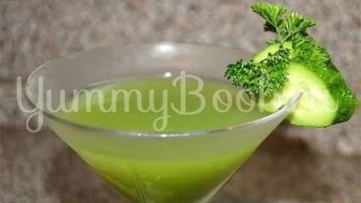 Коктейль с розмарином и лаймом