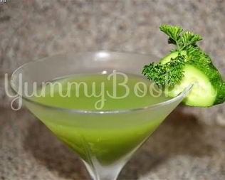 Коктейль с розмарином и лаймом