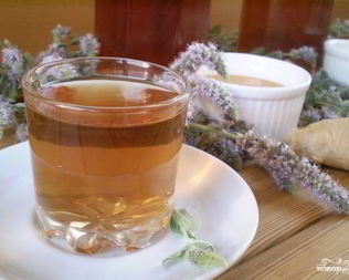 Медовый напиток с мелиссой