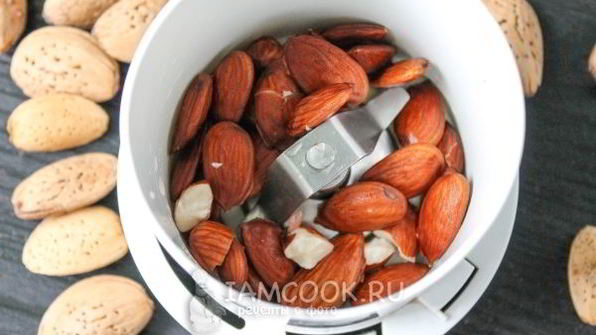 миндальное молоко