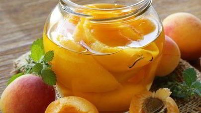 Персики в сиропе с мятой