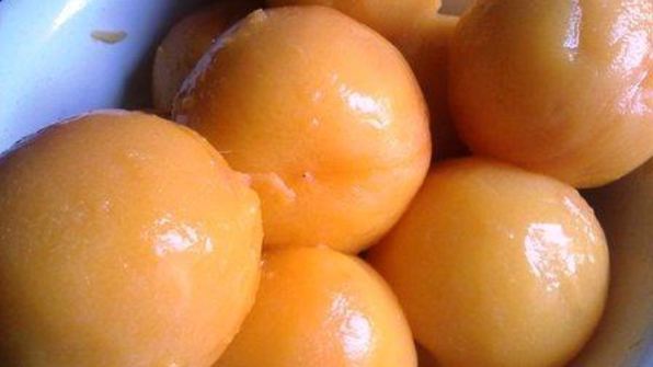 персики в сиропе