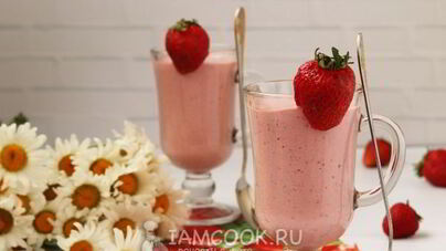 Протеиновый коктейль с клубникой и творогом