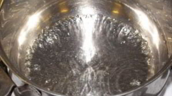 вишня в сиропе с косточкой