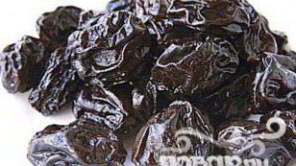 витаминный напиток из чернослива и яблок