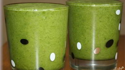 Зеленый коктейль с лаймом