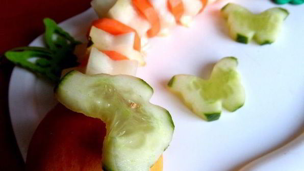 фруктовый салат гусеничка