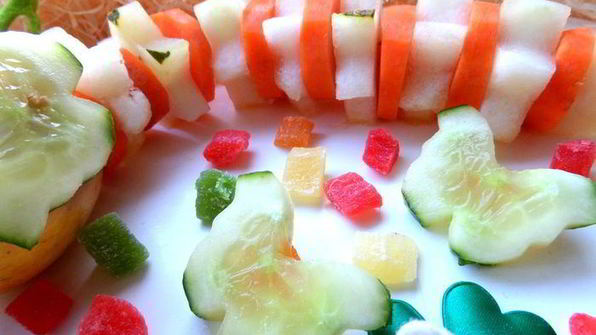 фруктовый салат гусеничка