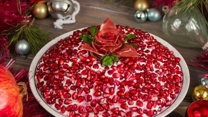 Гранатовый браслет с пастромой