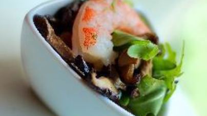 Грибной салат с креветками