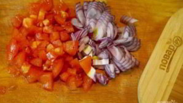 морской окунь с табуле из киноа