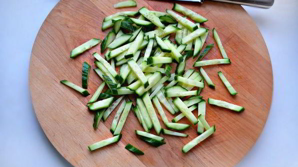 овощной салат с киноа