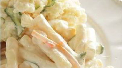 Пикантный салат с макаронами