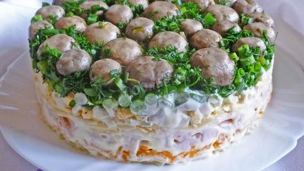Салат Грибная поляна с шампиньонами
