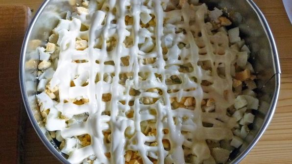 салат грибная поляна с шампиньонами