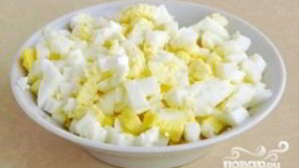 салат из консервированной сардины