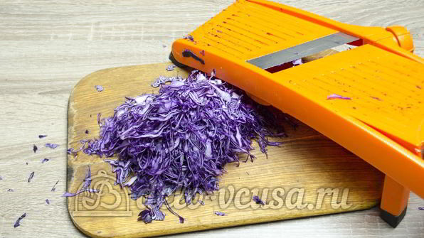 салат из краснокочанной капусты