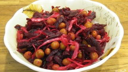 Салат из квашеной капусты