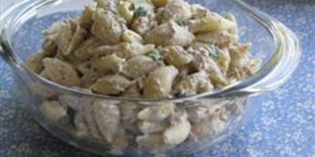 Рецепт салат из макарон и консервированного тунца