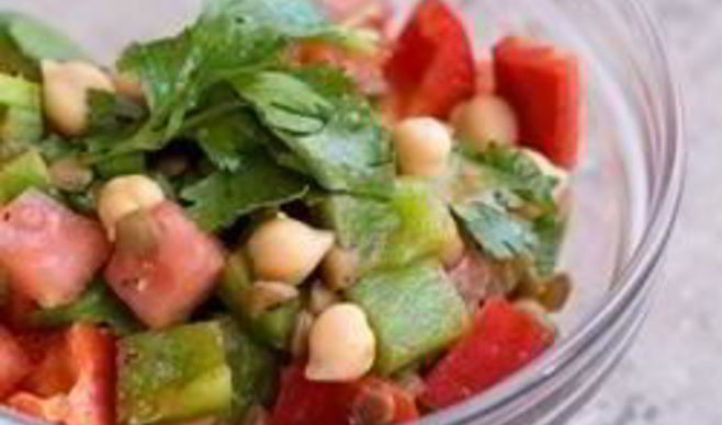 Салат из нута и чечевицы по-мароккански