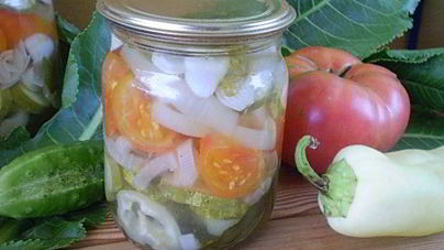 Салат из помидоров и огурцов на зиму