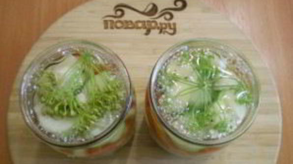 салат из помидоров и огурцов на зиму