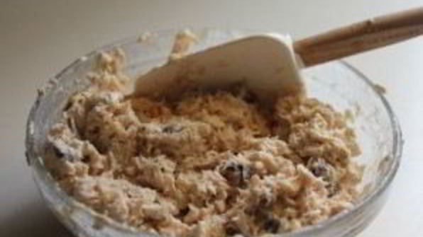 салат из рыбных консервов